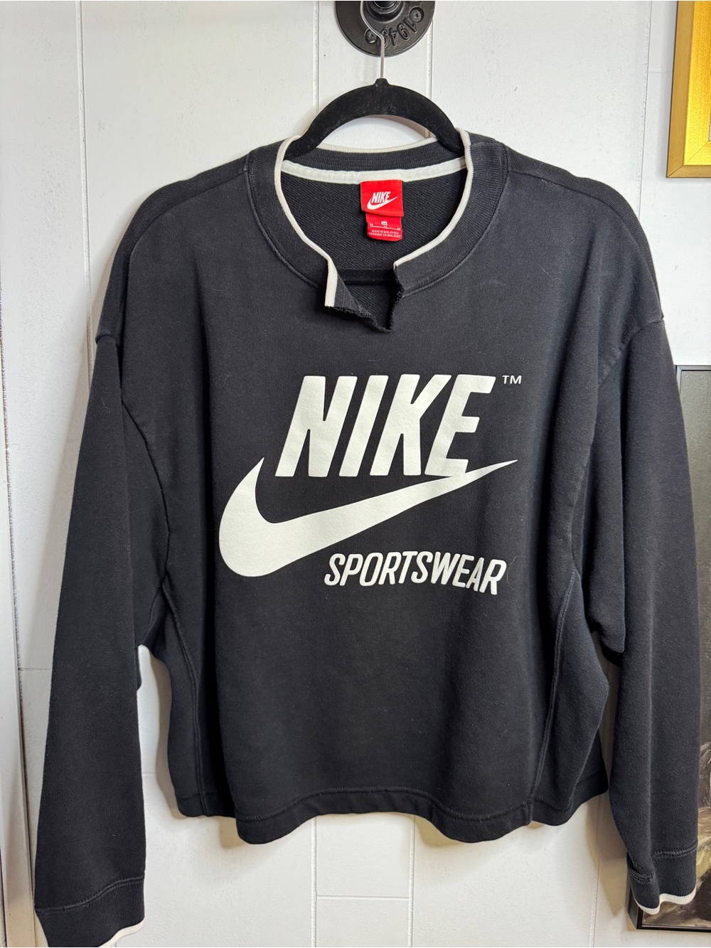 Cropped Nike Swoosh Crewneck